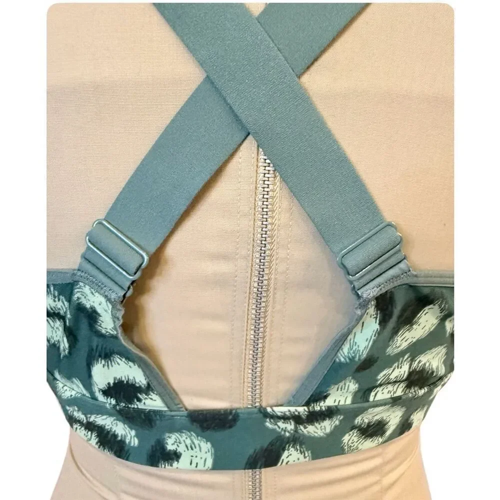Under Armour Sports Bra XL Adjustable Wide Straps Comfort Active
